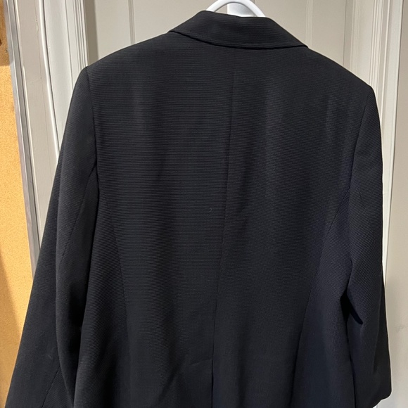 Escada blazer. - Picture 4 of 4